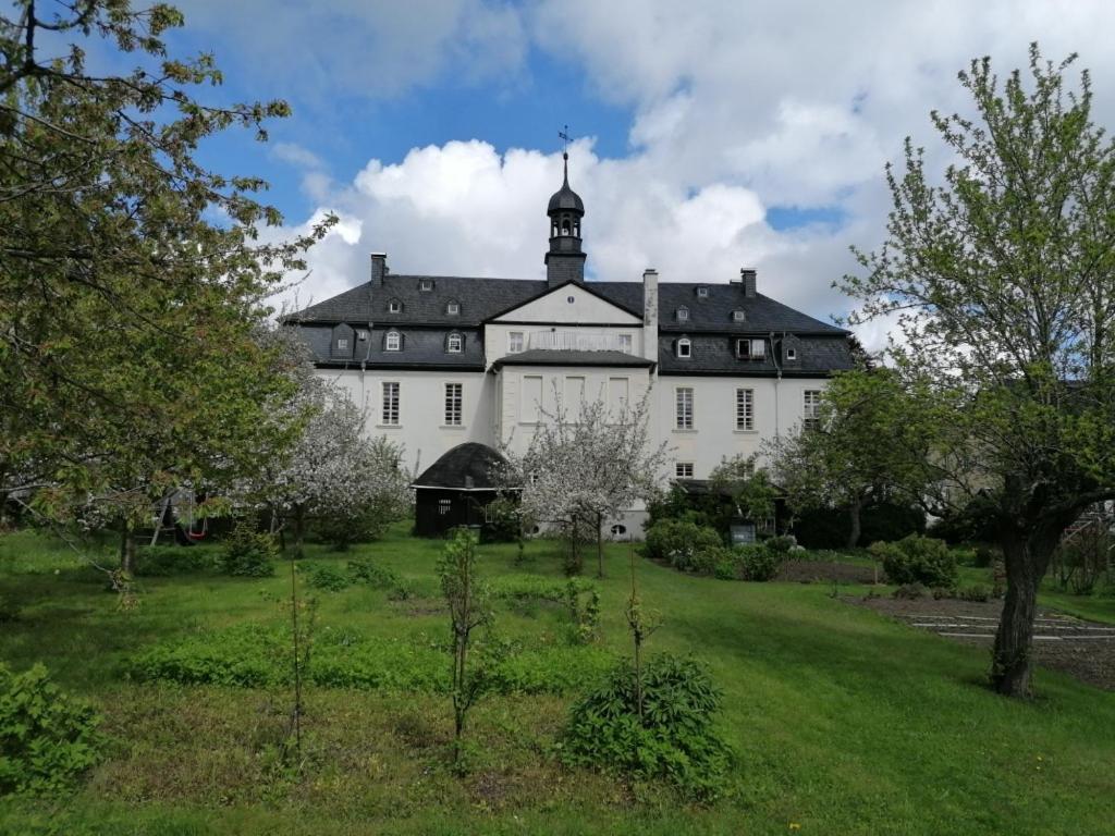 Ruestzeitenheim Sonnenschein Saalburg Kültér fotó