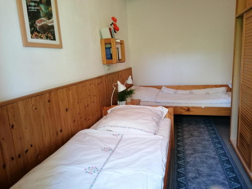 Ruestzeitenheim Sonnenschein Saalburg Szoba fotó